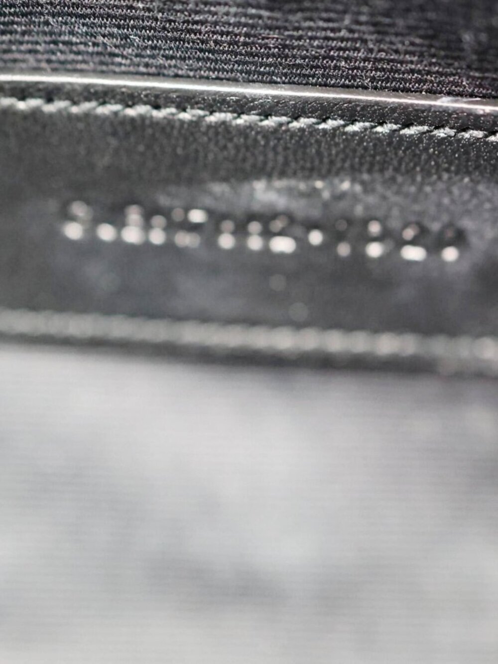 Yves Saint Laurent  Cassandre Flap Matelassé Grain De Poudre Leather Pouch Black - Picture 11 of 11